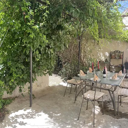 L Oasis Avec Piscine Vila