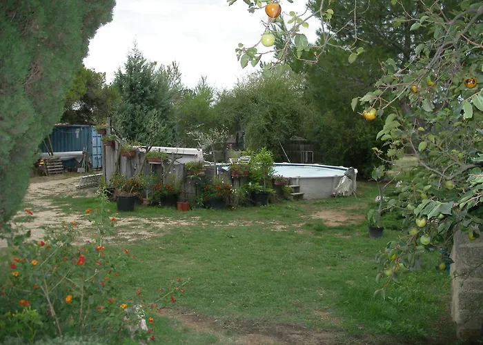 L Oasis Avec Piscine Вилла Les Angles (Gard)