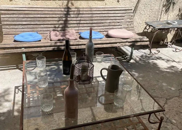 Вилла L Oasis Avec Piscine Les Angles (Gard)