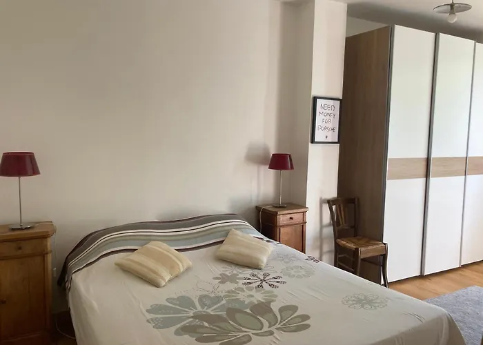 Вилла L Oasis Avec Piscine Les Angles (Gard)