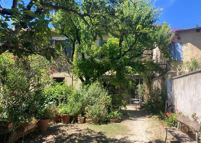 L Oasis Avec Piscine Вилла Les Angles (Gard)